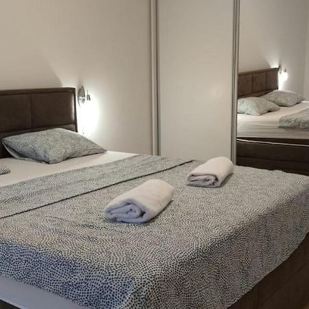 Apartman R&R,3 Room Apartman In The Center Sibenik Exterior photo