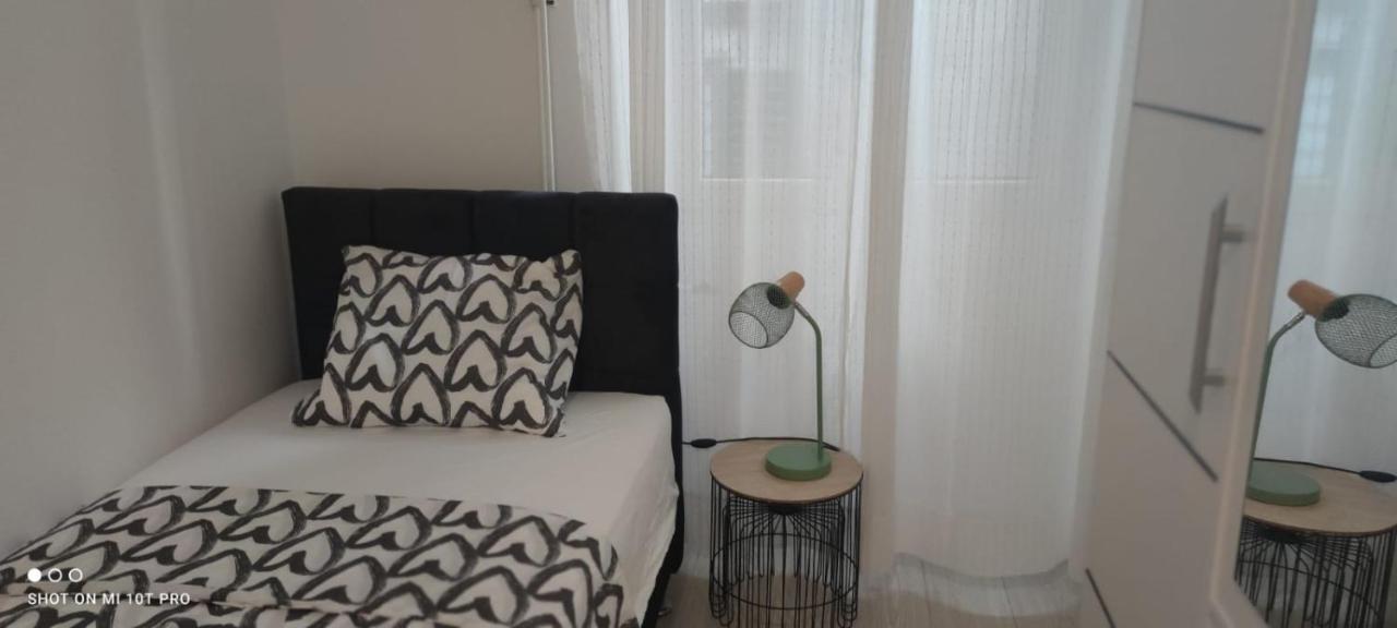 Apartman R&R,3 Room Apartman In The Center Sibenik Exterior photo